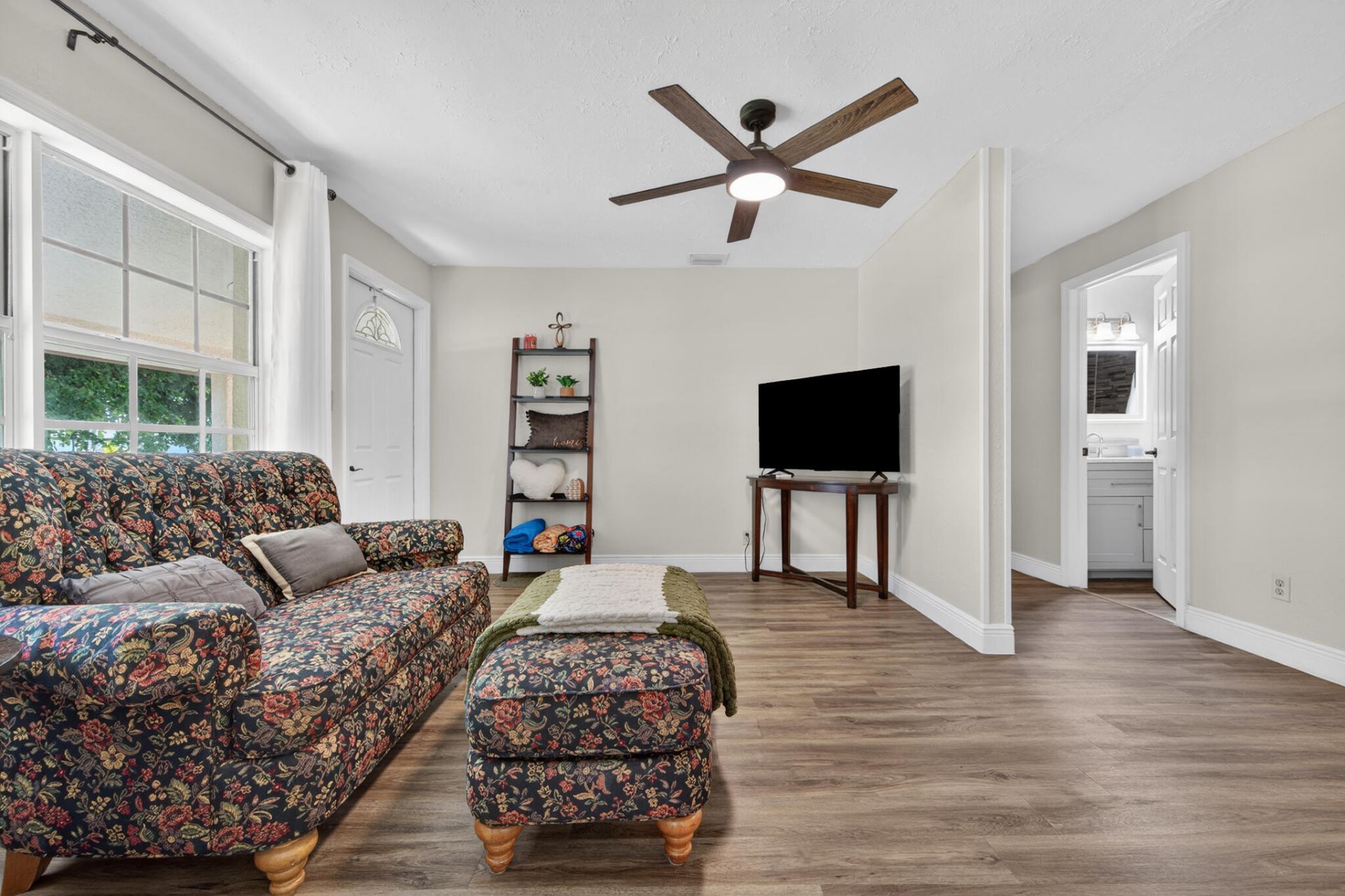 410 SE 4th Avenue, South Bay, FL 33493 Photo