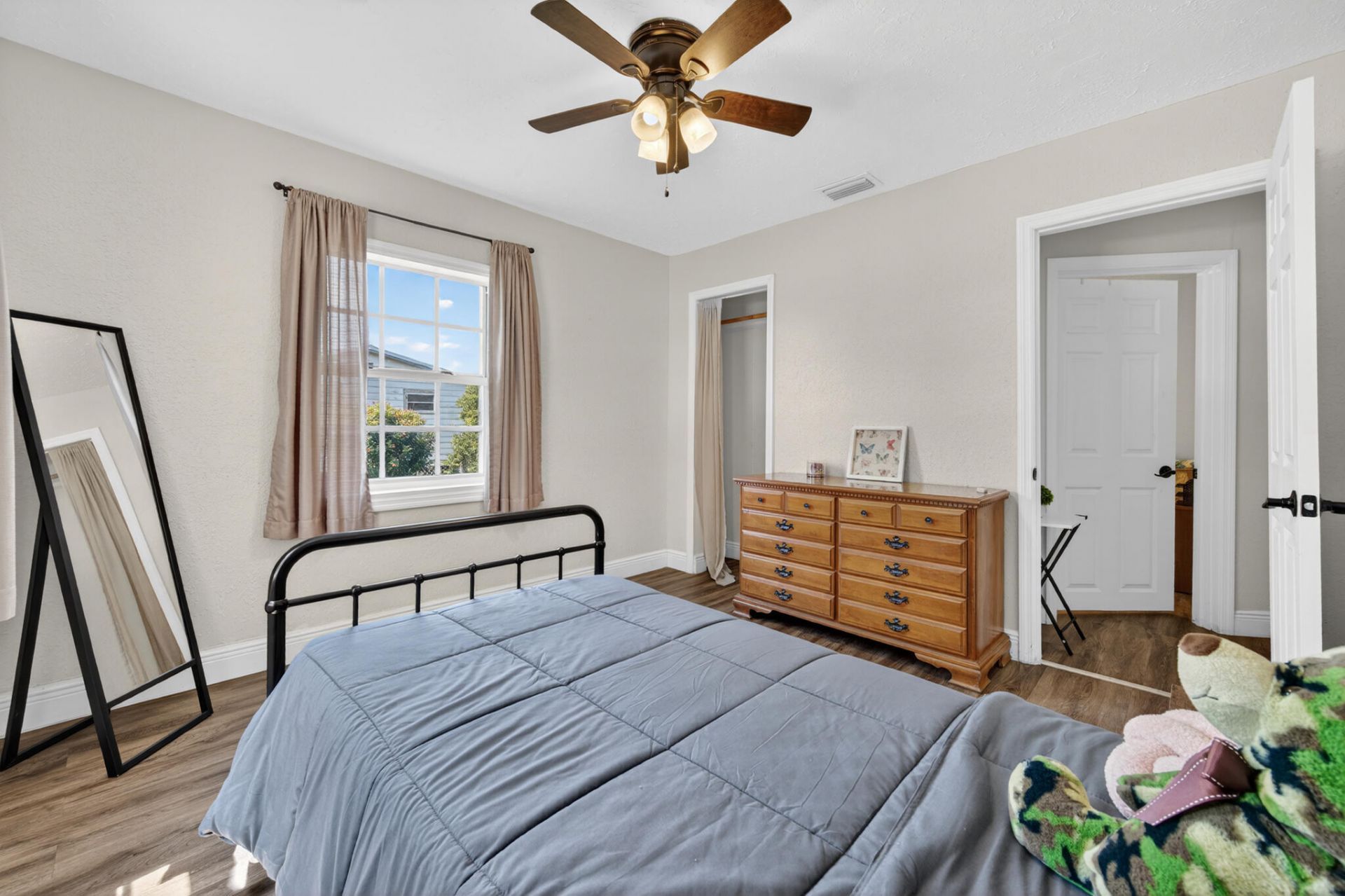 410 SE 4th Avenue, South Bay, FL 33493 Photo