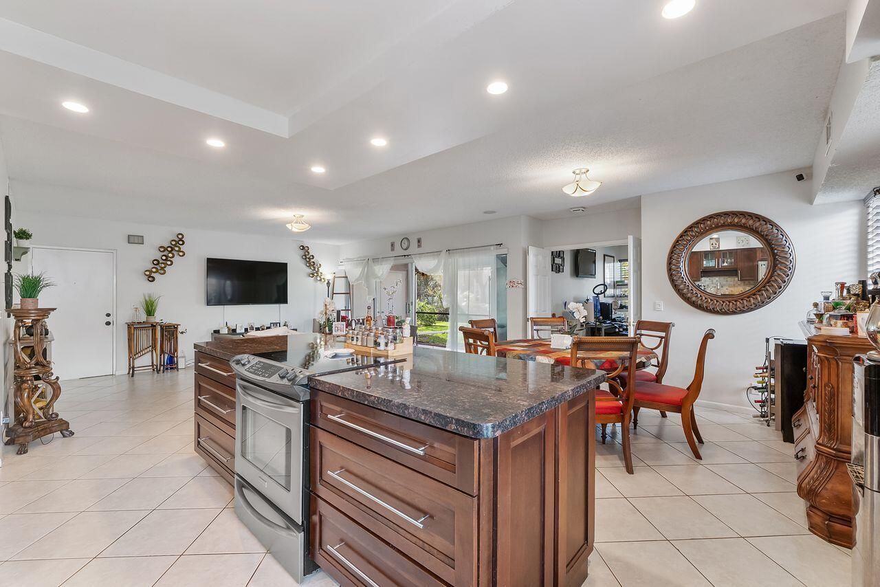 6237 Old Court Road, Unit 104, Boca Raton, FL 33433 Photo