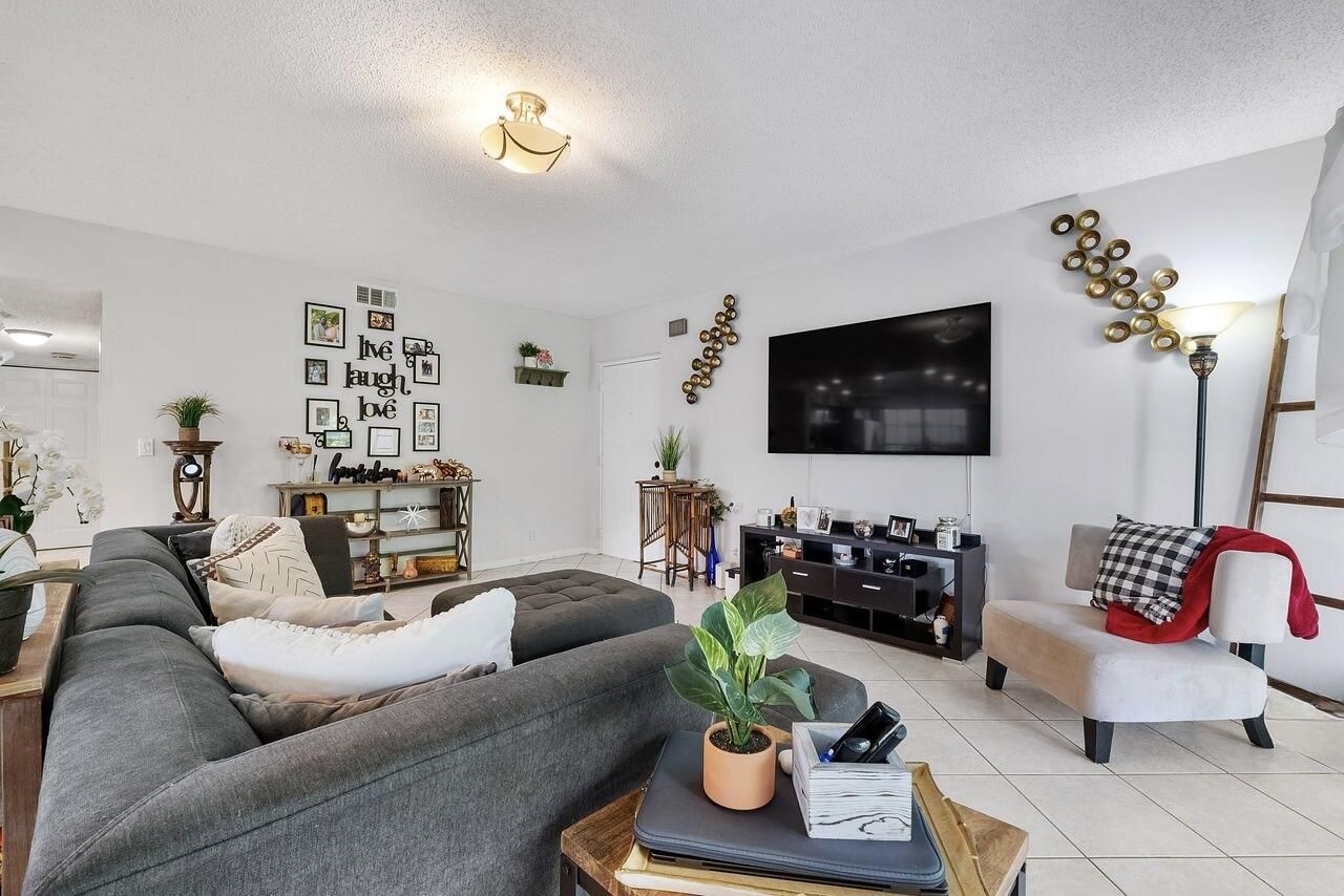6237 Old Court Road, Unit 104, Boca Raton, FL 33433 Photo