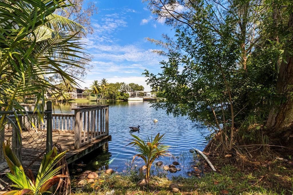 19885 NE 22nd Avenue, Miami, FL 33180 Photo