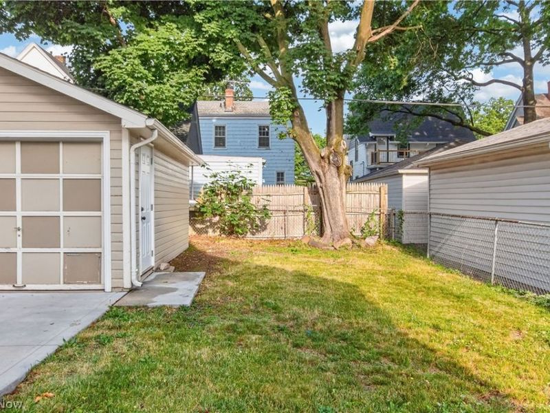 1344 Lakeland Avenue, Lakewood, OH 44107 Photo 39
