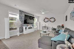 181 Prismatic Way photo 4