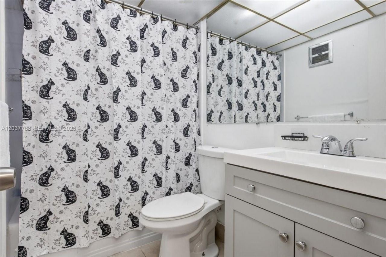 3071 NW 47th Ter, Unit 227, Lauderdale Lakes, FL 33313 Photo