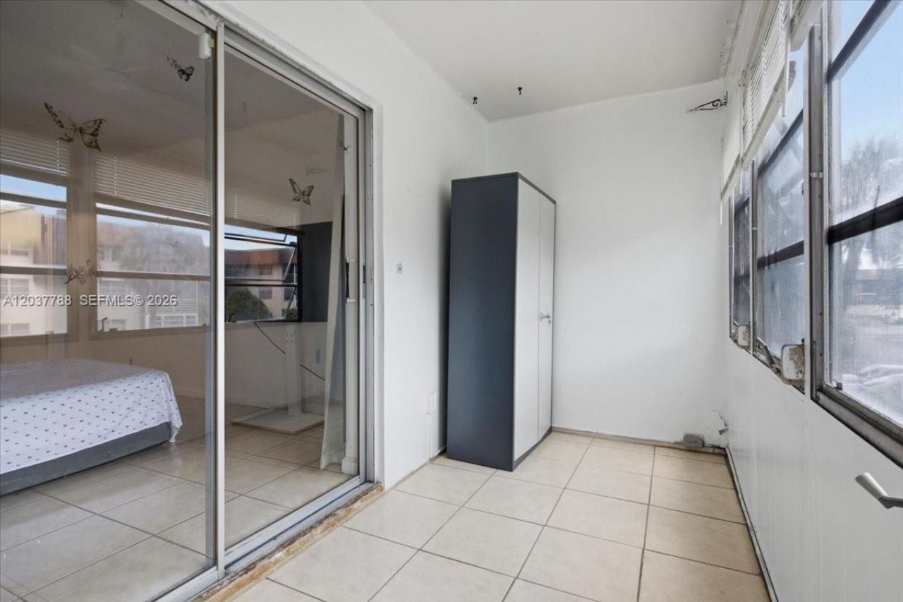 3071 NW 47th Ter, Unit 227, Lauderdale Lakes, FL 33313 Photo