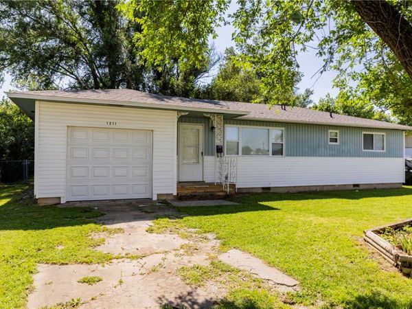 1211 Young Street, Springdale, AR 72764