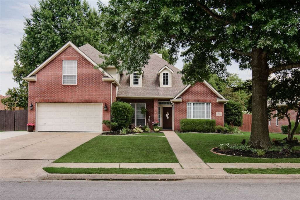 5203 S 45th Street, Rogers, AR 72758 Main Photo