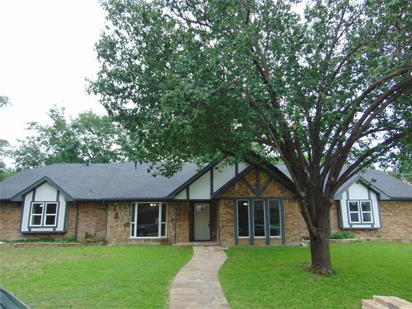 2714 Country Club Parkway , Garland, TX 75043