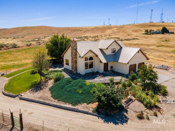 755 S Iowa, Payette, ID 83661