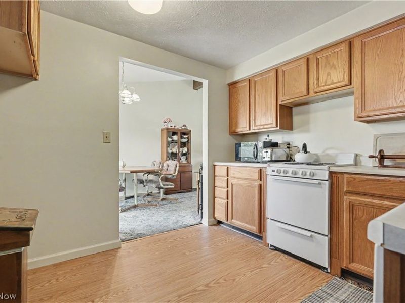 9040 Cambridge Drive , Northfield, OH 44067 Photo 11