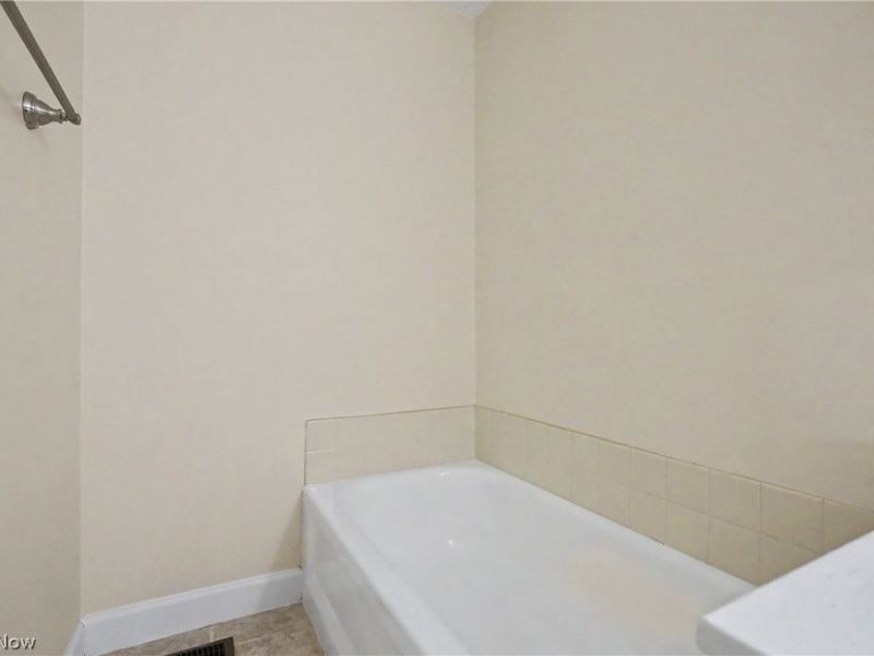 9040 Cambridge Drive , Northfield, OH 44067 Photo 18