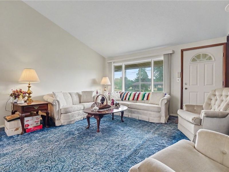 9040 Cambridge Drive , Northfield, OH 44067 Photo 4