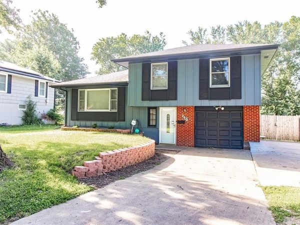 8307 E 92nd Terrace, Kansas City, MO 64138