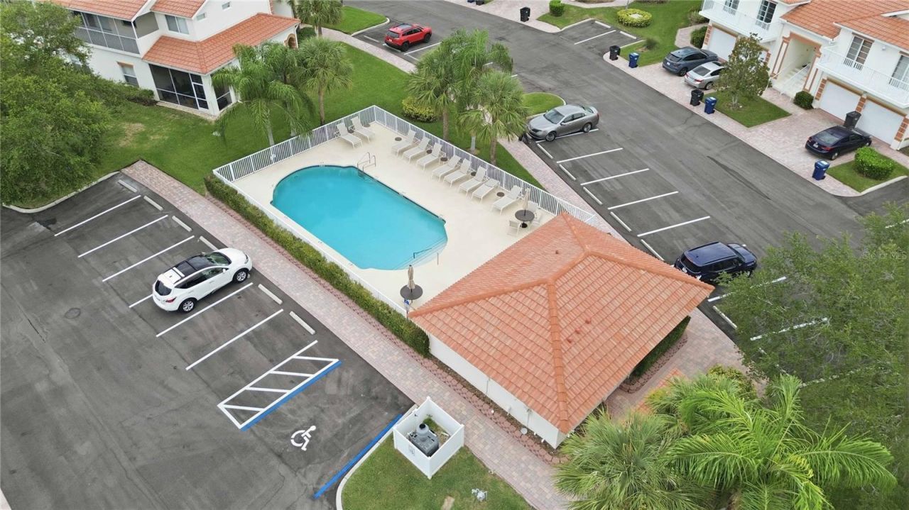 7325 Fountain Palm Circle, Unit 7325, Bradenton, FL 34203 Photo