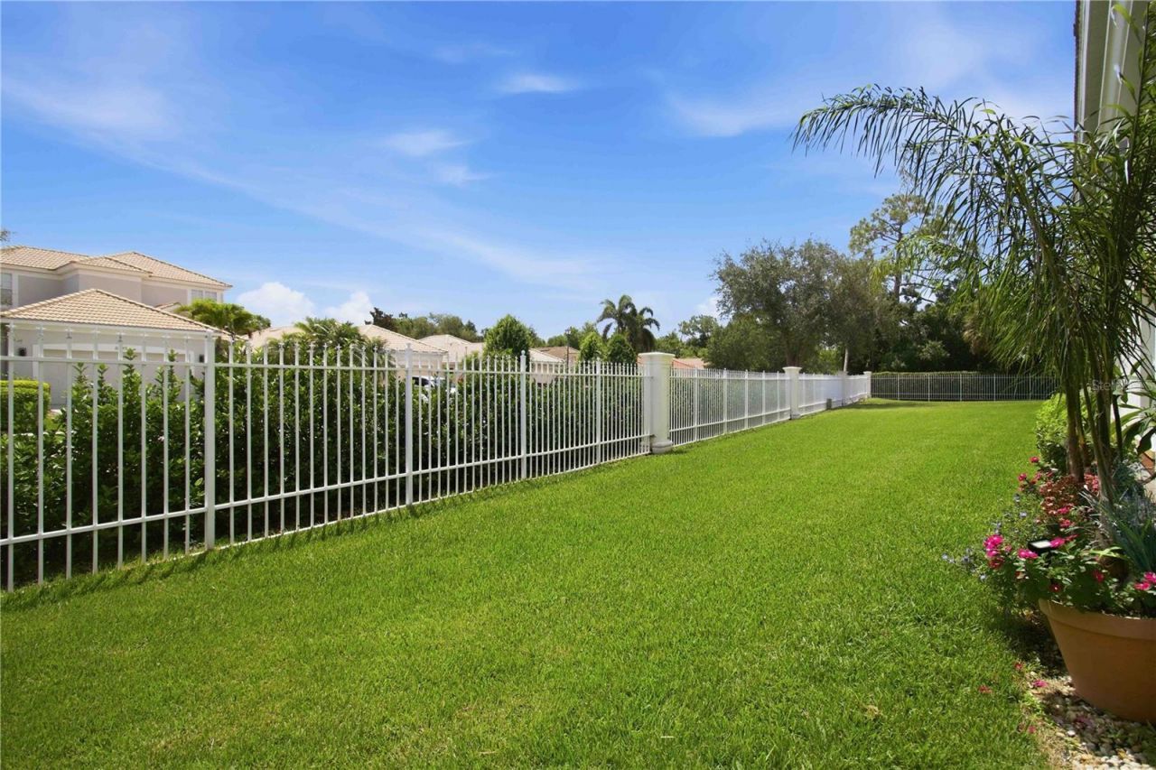 7325 Fountain Palm Circle, Unit 7325, Bradenton, FL 34203 Photo