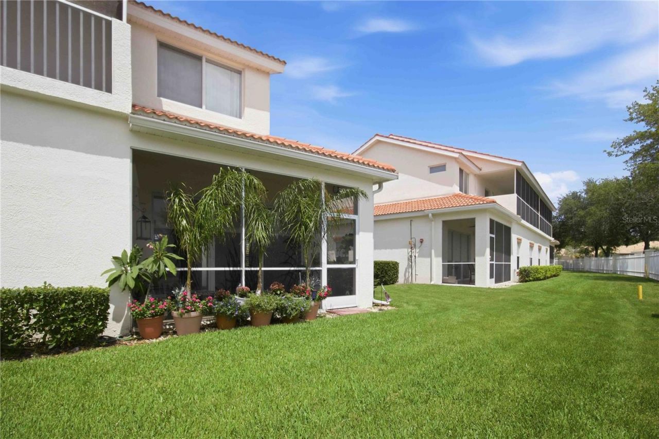 7325 Fountain Palm Circle, Unit 7325, Bradenton, FL 34203 Photo