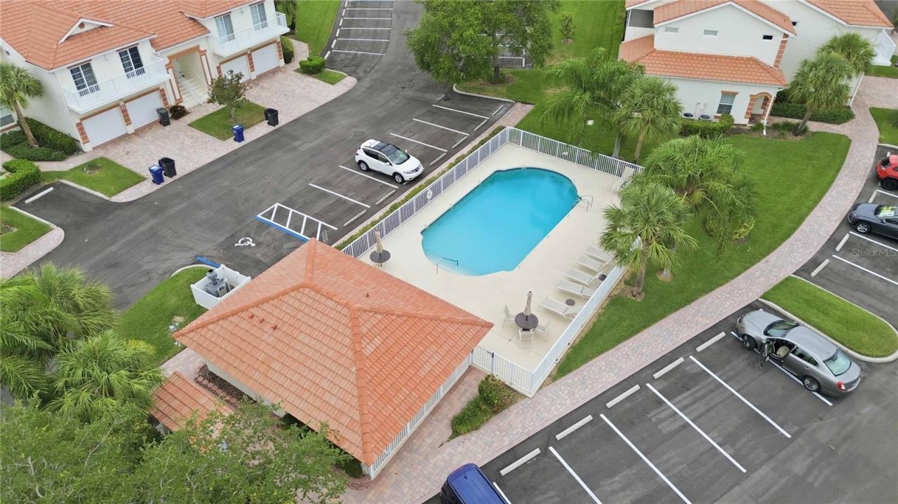 7325 Fountain Palm Circle, Unit 7325, Bradenton, FL 34203 Photo