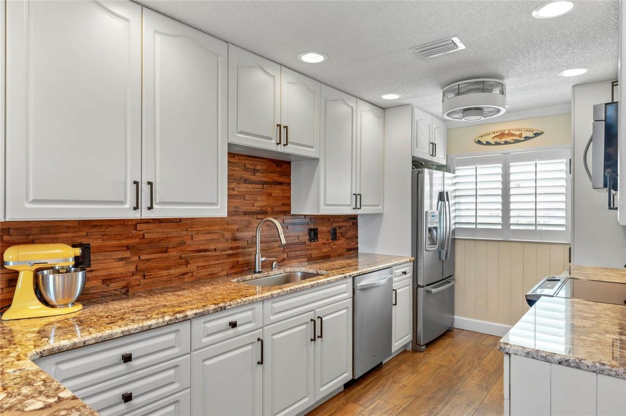 315 N Causeway, Unit C-402, New Smyrna Beach, FL 32169 Photo