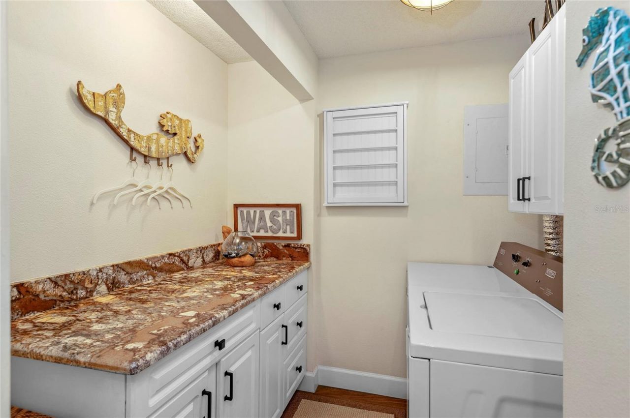 315 N Causeway, Unit C-402, New Smyrna Beach, FL 32169 Photo