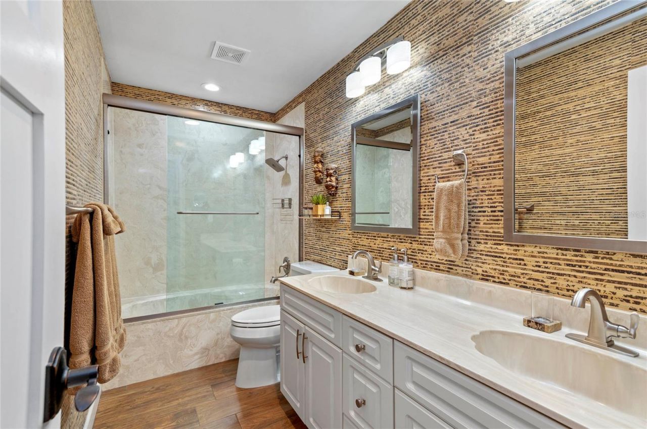 315 N Causeway, Unit C-402, New Smyrna Beach, FL 32169 Photo