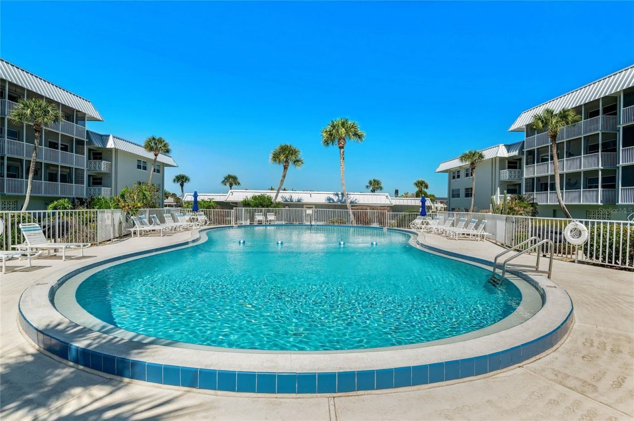 315 N Causeway, Unit C-402, New Smyrna Beach, FL 32169 Photo