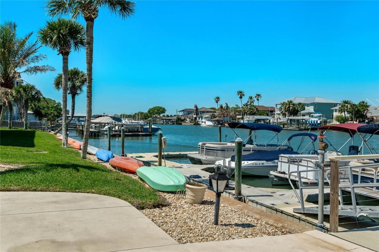 315 N Causeway, Unit C-402, New Smyrna Beach, FL 32169 Photo