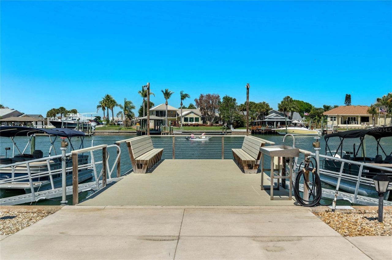315 N Causeway, Unit C-402, New Smyrna Beach, FL 32169 Photo