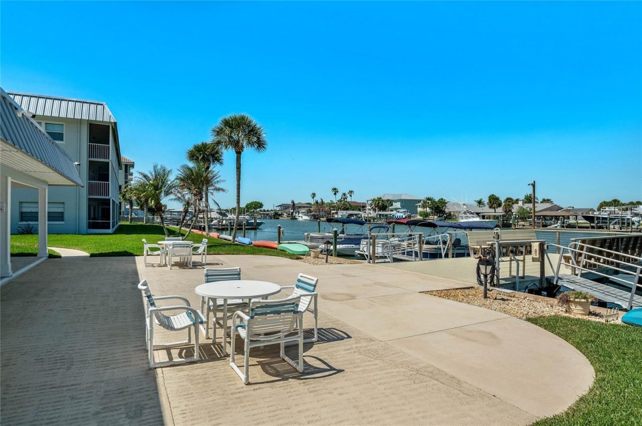 315 N Causeway, Unit C-402, New Smyrna Beach, FL 32169 Photo