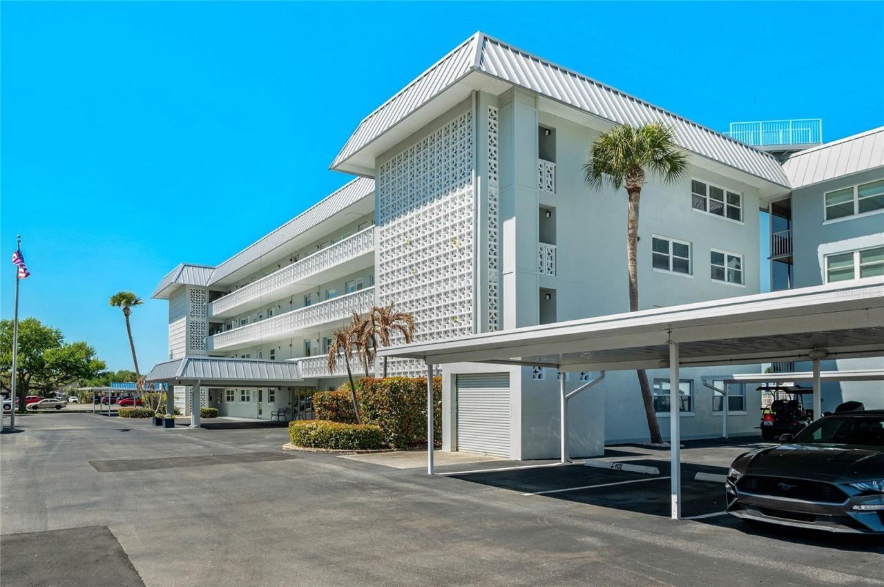 315 N Causeway, Unit C-402, New Smyrna Beach, FL 32169 Photo