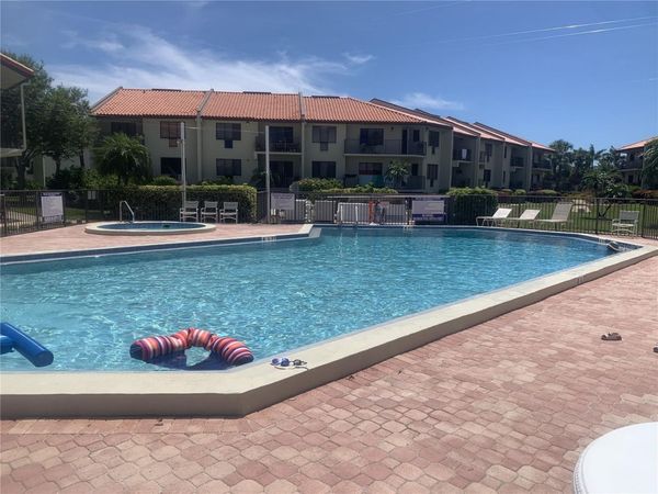 1515 PINELLAS BAYWAY S, Unit 34, ST PETERSBURG, FL 33715