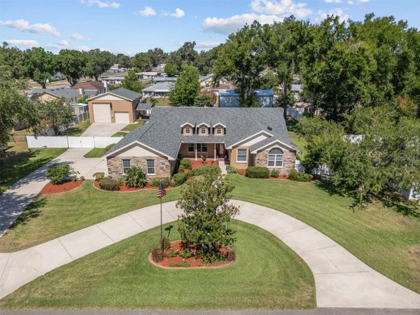 615 N OAK AVENUE , FORT MEADE, FL 33841