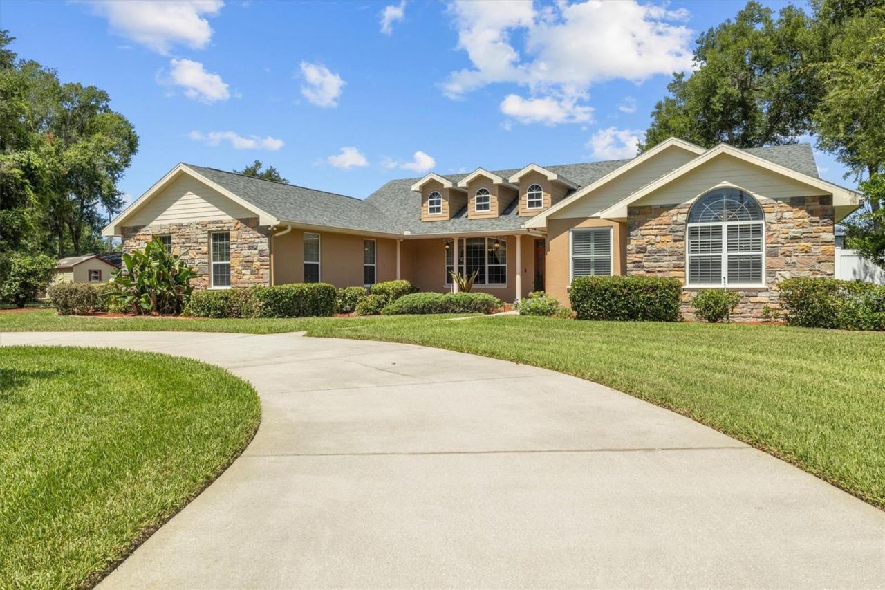 615 N Oak Avenue , Fort Meade, FL 33841 Photo
