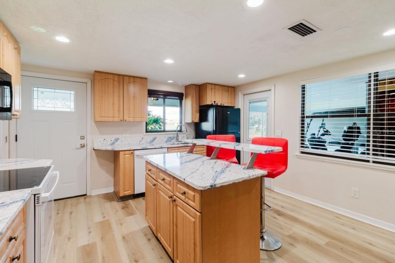 96 New York Avenue, Dunedin, FL 34698 Photo