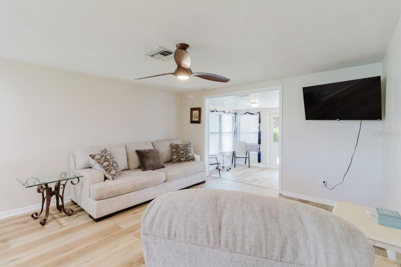 96 New York Avenue, Dunedin, FL 34698 Photo
