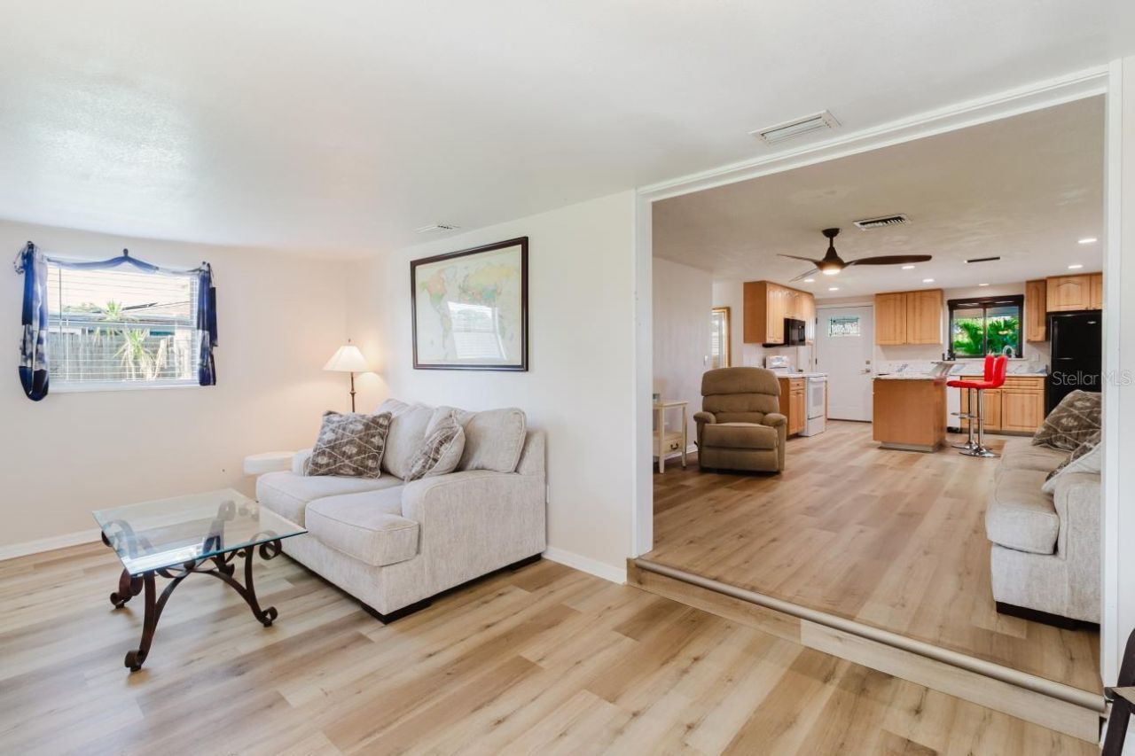 96 New York Avenue, Dunedin, FL 34698 Photo