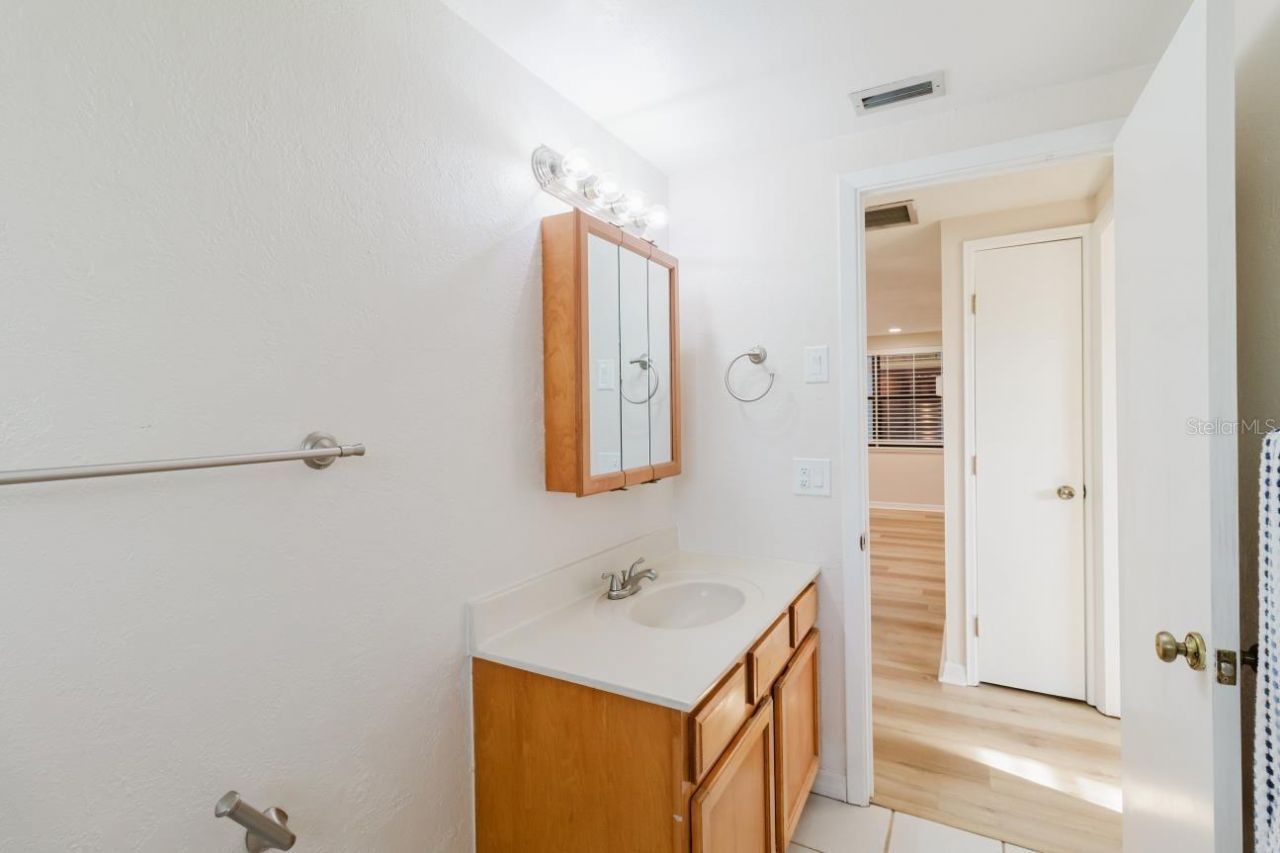 96 New York Avenue, Dunedin, FL 34698 Photo