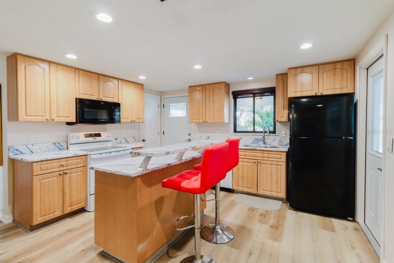 96 New York Avenue, Dunedin, FL 34698 Photo