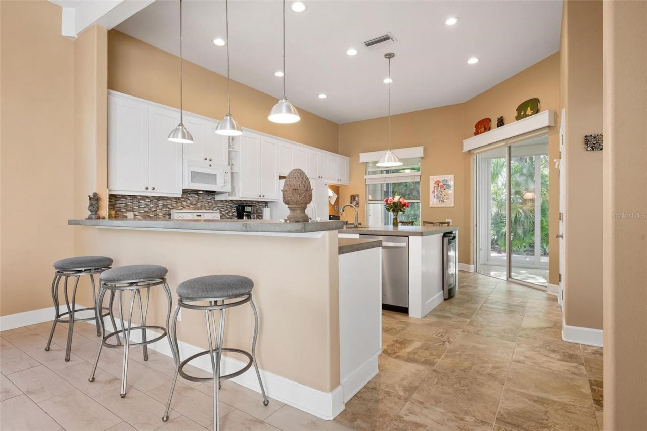 102 Braemar Avenue, Venice, FL 34293 Photo