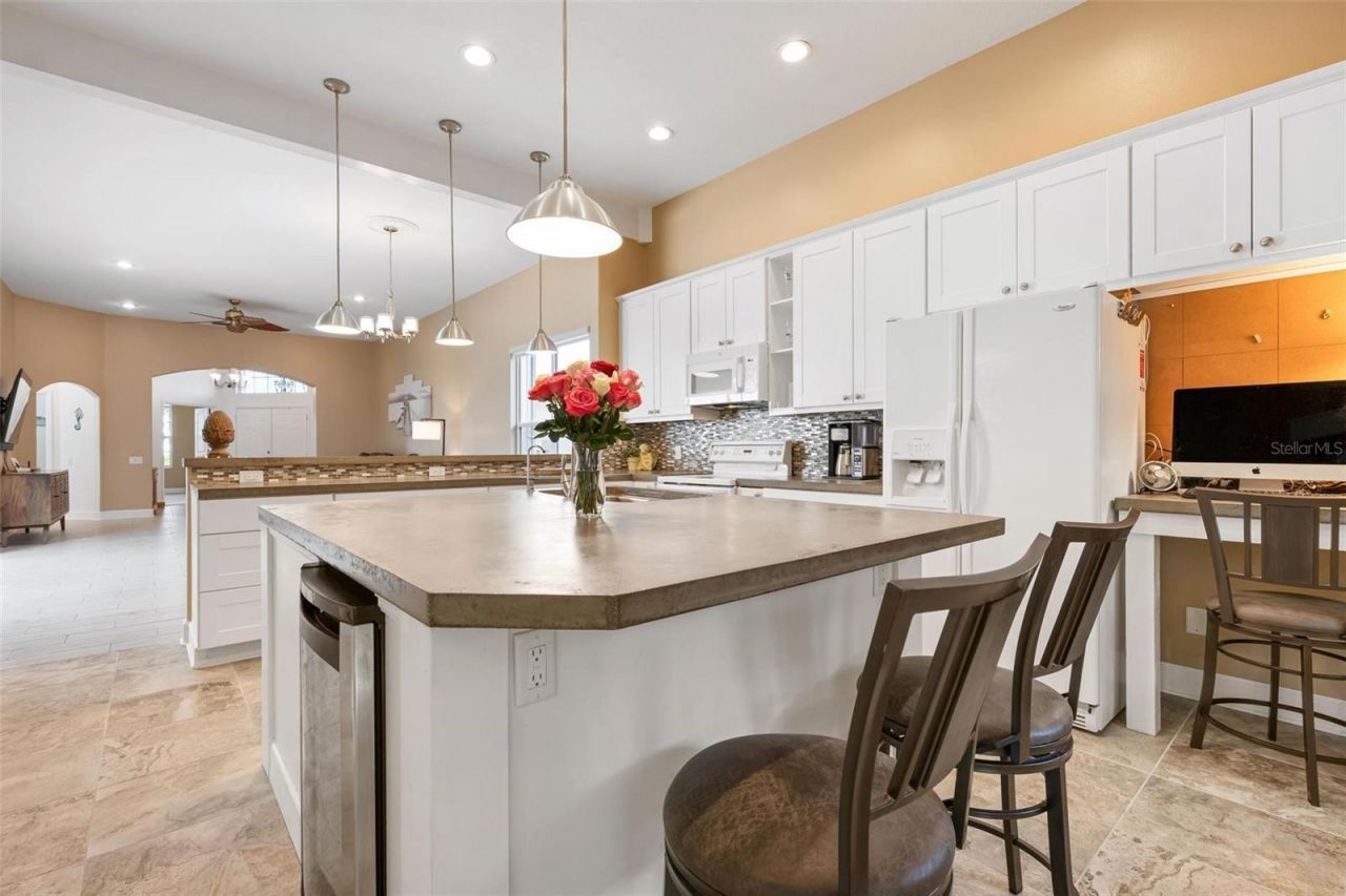 102 Braemar Avenue, Venice, FL 34293 Photo