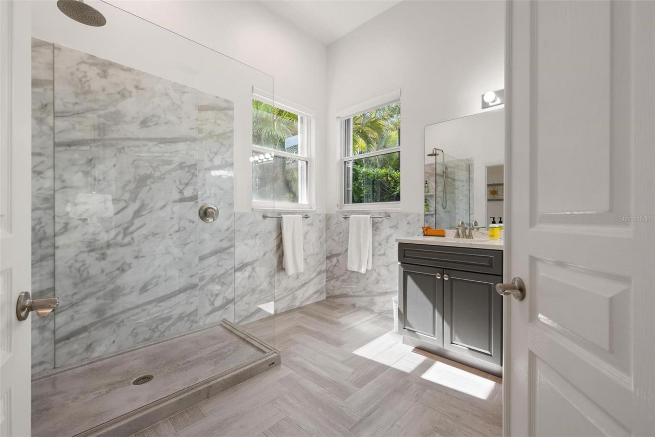 102 Braemar Avenue, Venice, FL 34293 Photo