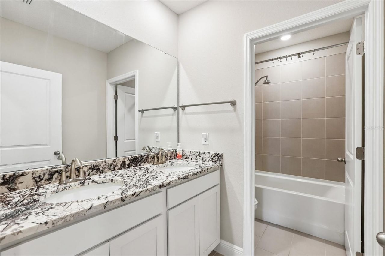 327 Mangrove Manor Drive , Apollo Beach, FL 33572 Photo