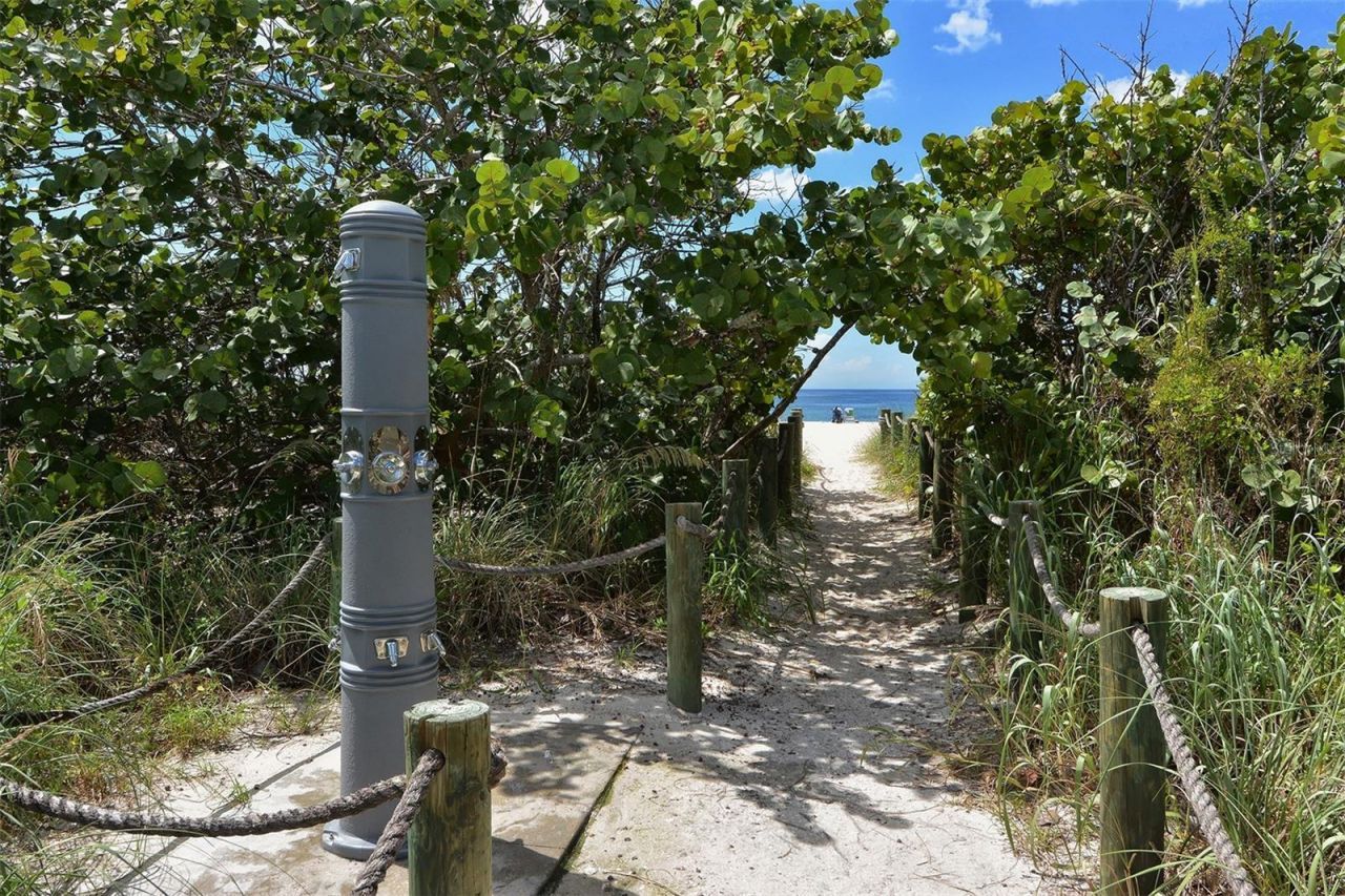 515 Rousseau Drive , Nokomis, FL 34275 Photo