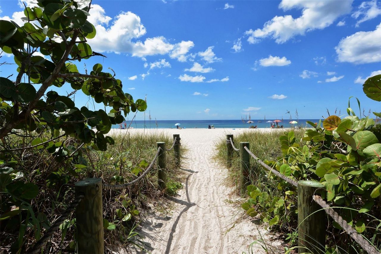 515 Rousseau Drive , Nokomis, FL 34275 Photo