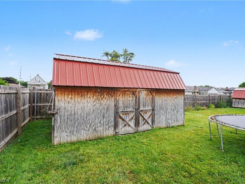 577 Geneva Avenue, Struthers, OH 44471 Photo 34