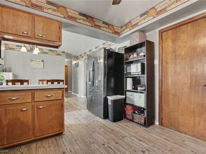 577 Geneva Avenue, Struthers, OH 44471 Photo 7