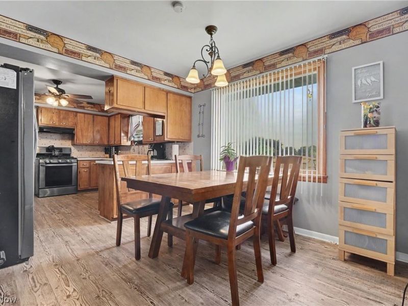 577 Geneva Avenue, Struthers, OH 44471 Photo 8