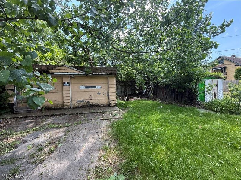 9418 Dickens Avenue , Cleveland, OH 44104 Photo 10