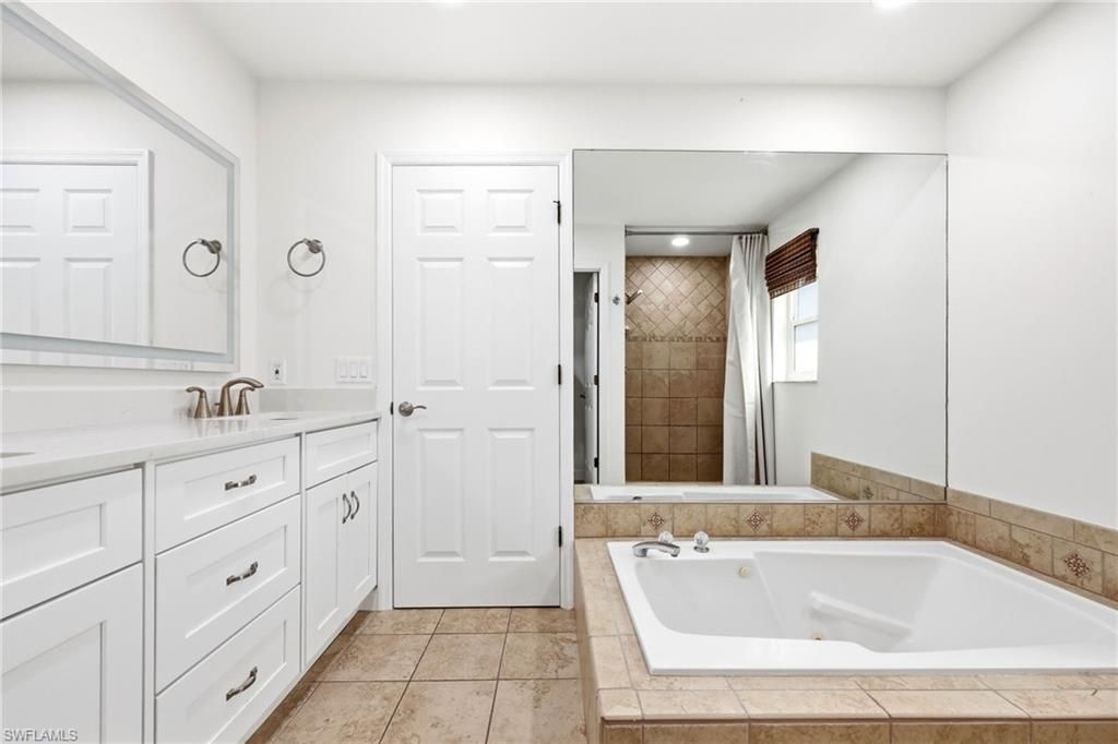 10069 Boca Cir, Naples, FL 34109 Photo