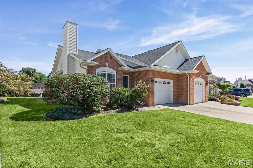 1516 English Pine , O Fallon, IL 62269 Main Photo