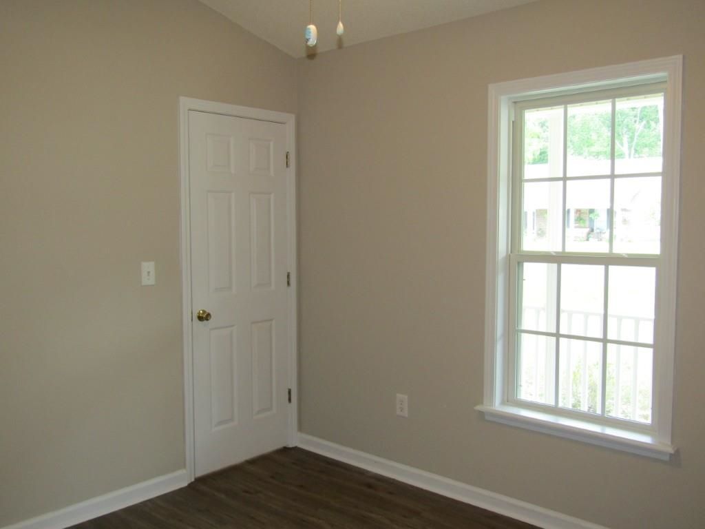 2208 Seaford Dr.  Photo 12